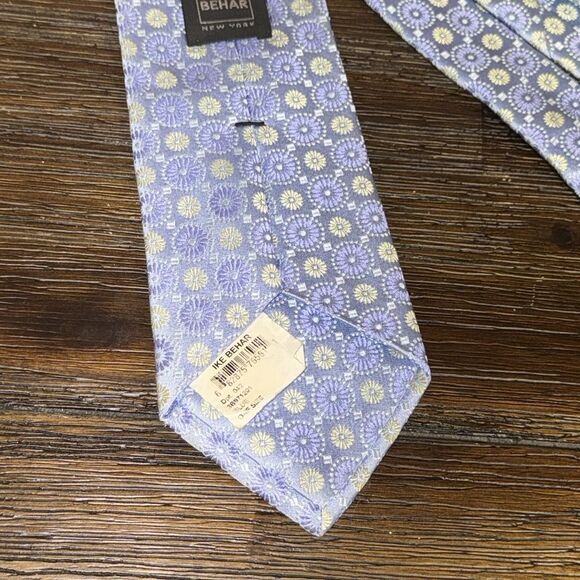 Ike Behar tie - Unuswd still has Nordstrom tag - Picture 2 of 5